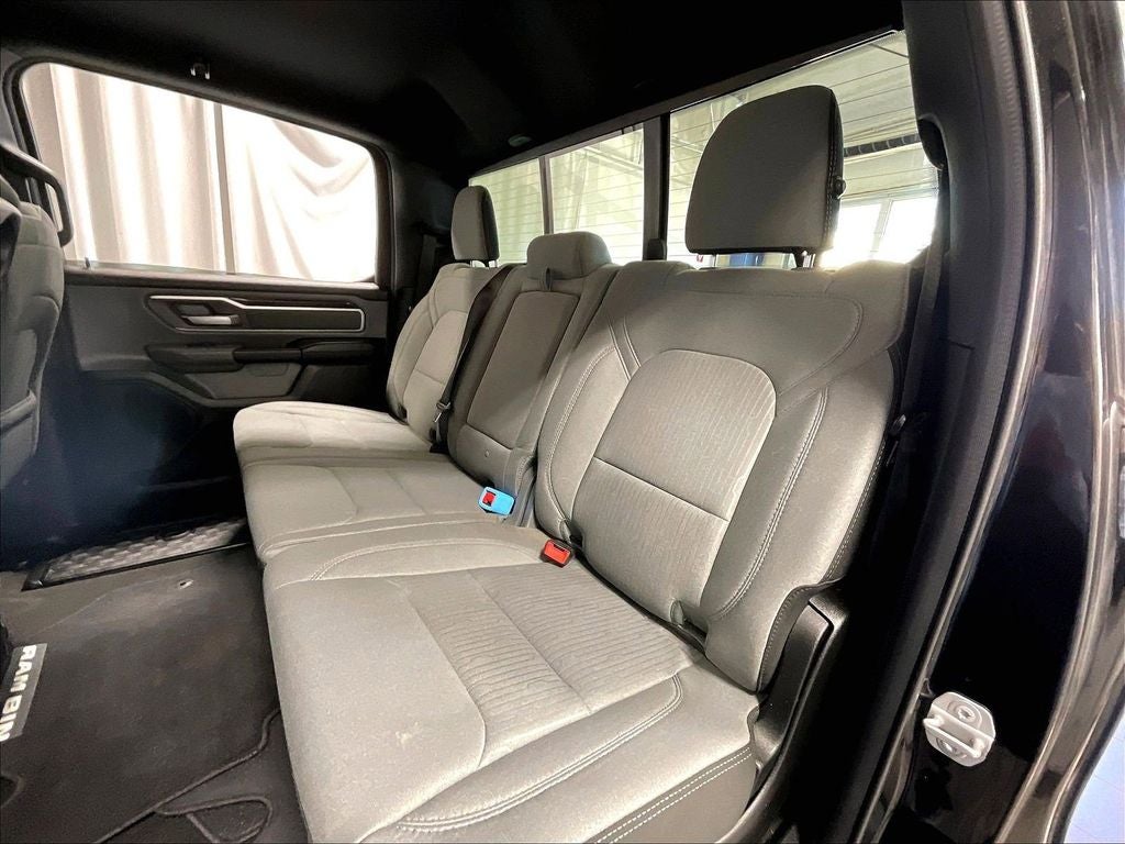 2022 RAM 1500 Big Horn 4x4 Crew Cab 5'7" Box