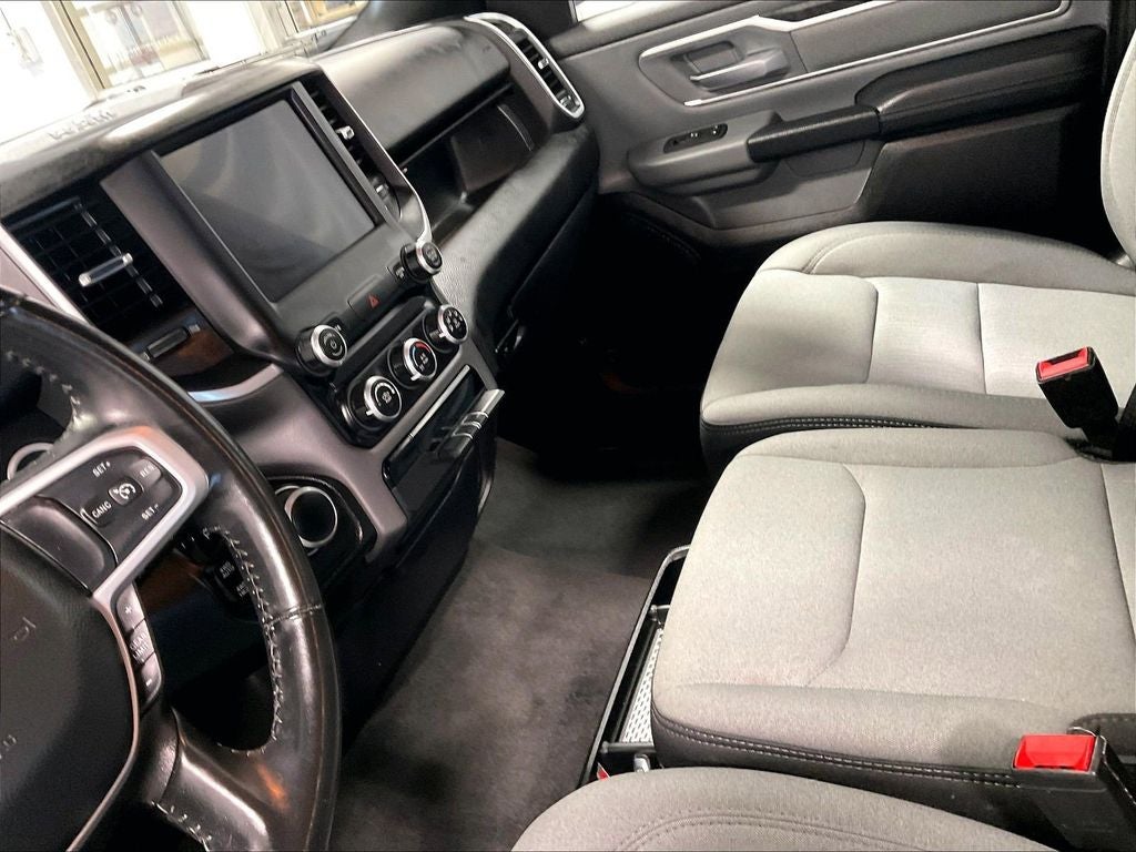 2022 RAM 1500 Big Horn 4x4 Crew Cab 5'7" Box