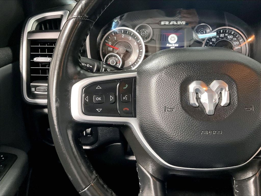 2022 RAM 1500 Big Horn 4x4 Crew Cab 5'7" Box