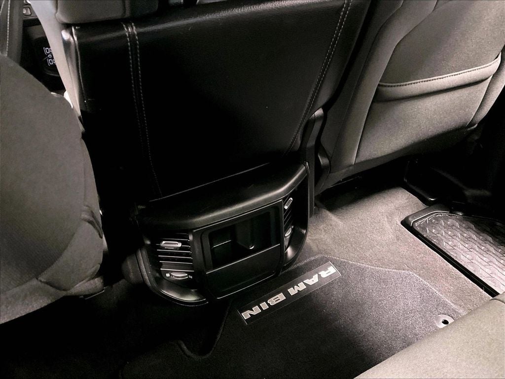 2022 RAM 1500 Big Horn 4x4 Crew Cab 5'7" Box