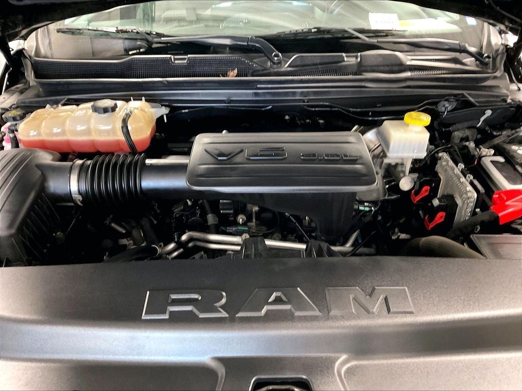 2022 RAM 1500 Big Horn 4x4 Crew Cab 5'7" Box