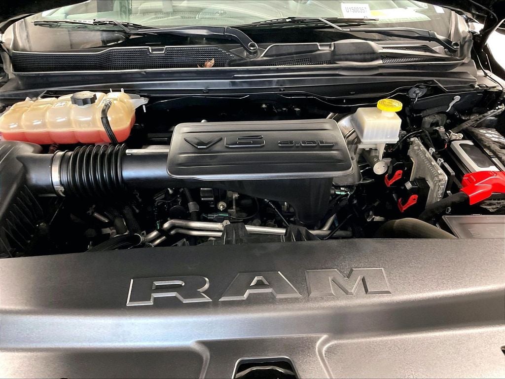 2022 RAM 1500 Big Horn 4x4 Crew Cab 5'7" Box