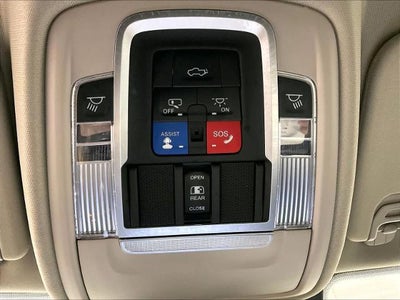 2022 RAM 1500 Laramie 4x4 Crew Cab 5'7" Box