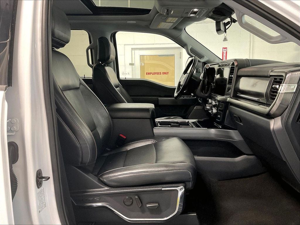 2023 Ford F-350SD Lariat
