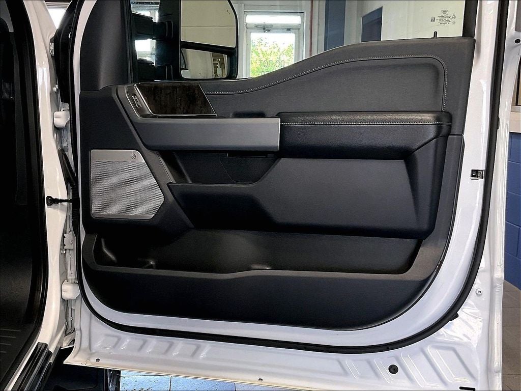 2023 Ford F-350SD Lariat