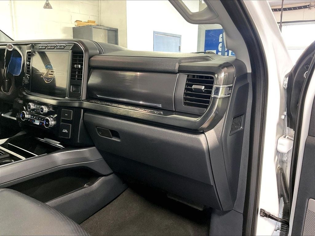 2023 Ford F-350SD Lariat