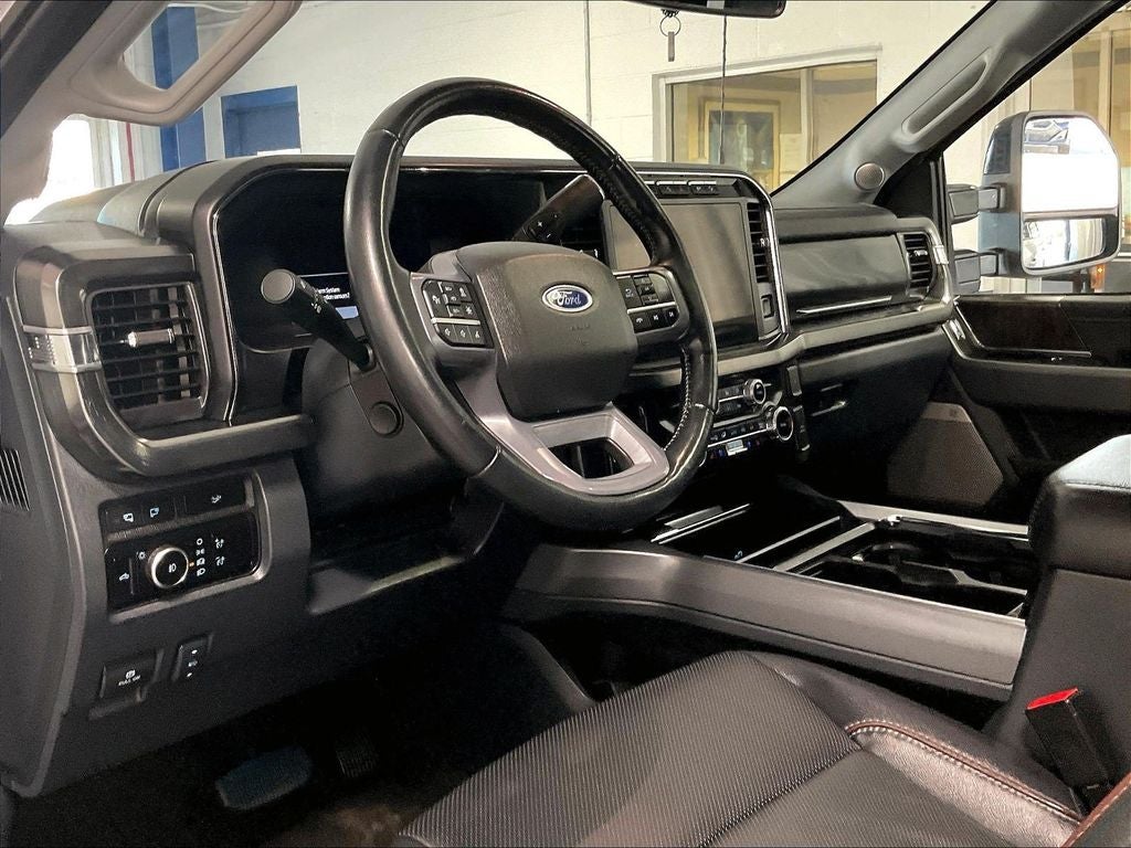 2023 Ford F-350SD Lariat