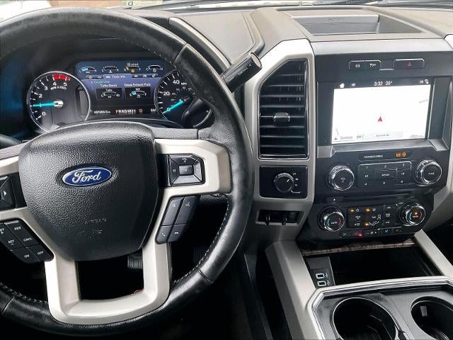 2018 Ford Super Duty F-350 DRW LARIAT 4WD Crew Cab 8' Box
