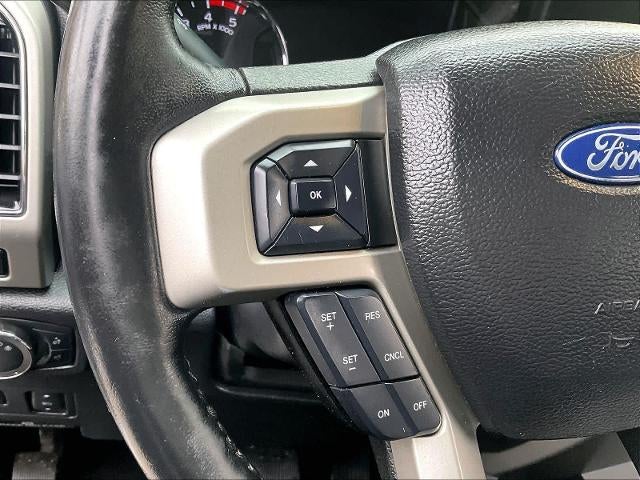 2018 Ford Super Duty F-350 DRW LARIAT 4WD Crew Cab 8' Box