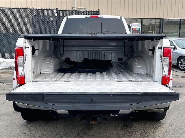 2018 Ford Super Duty F-350 DRW LARIAT 4WD Crew Cab 8' Box