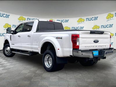 2018 Ford Super Duty F-350 DRW LARIAT 4WD Crew Cab 8' Box
