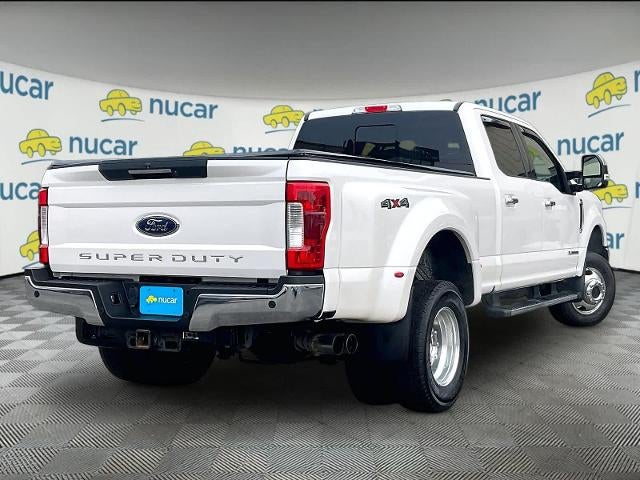 2018 Ford Super Duty F-350 DRW LARIAT 4WD Crew Cab 8' Box