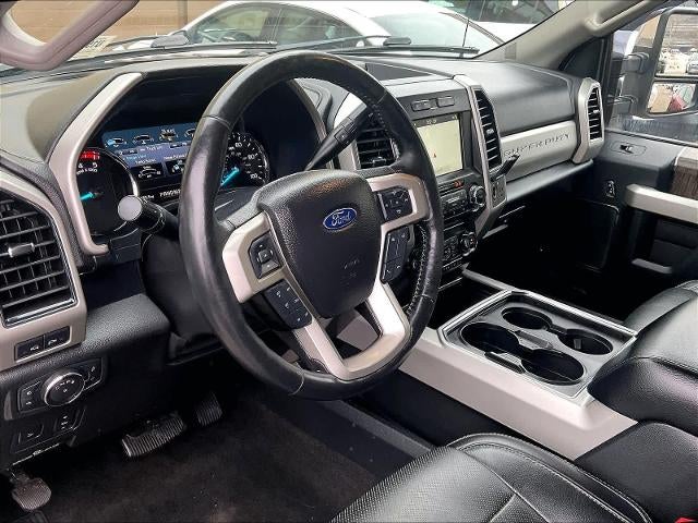 2018 Ford Super Duty F-350 DRW LARIAT 4WD Crew Cab 8' Box