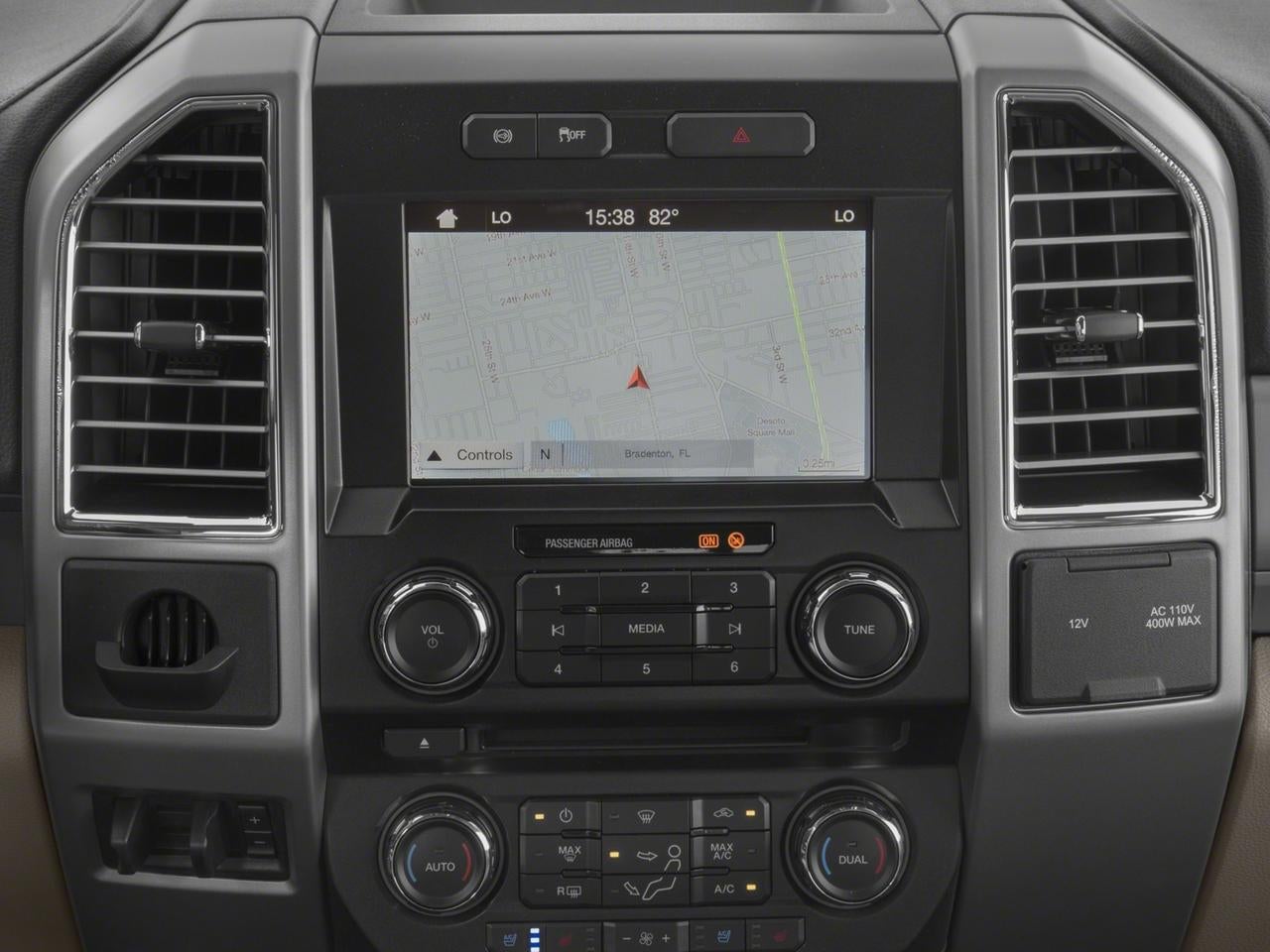 2018 Ford Super Duty F-350 DRW LARIAT 4WD Crew Cab 8' Box