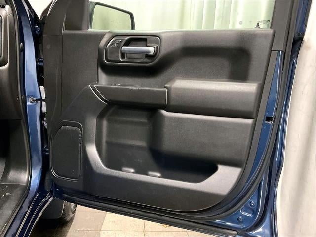 2022 Chevrolet Silverado 1500 Crew Cab Short Box 4-Wheel Drive Custom