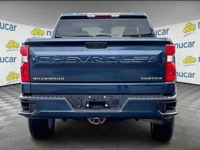 2022 Chevrolet Silverado 1500 Crew Cab Short Box 4-Wheel Drive Custom