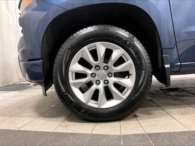 2022 Chevrolet Silverado 1500 Crew Cab Short Box 4-Wheel Drive Custom