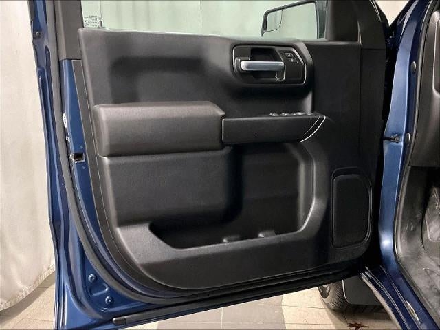2022 Chevrolet Silverado 1500 Crew Cab Short Box 4-Wheel Drive Custom