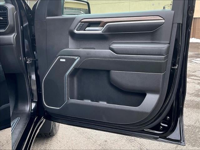 2022 Chevrolet Silverado 1500 Crew Cab Short Box 4-Wheel Drive RST