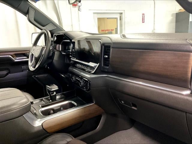 2025 Chevrolet Silverado 1500 Crew Cab Short Box 4-Wheel Drive High Country