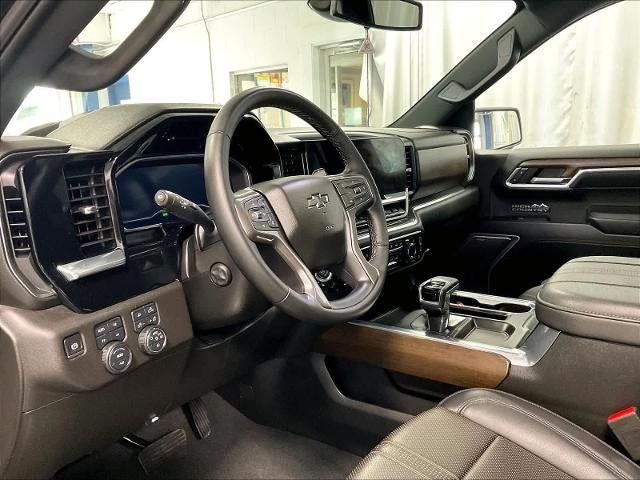 2025 Chevrolet Silverado 1500 Crew Cab Short Box 4-Wheel Drive High Country