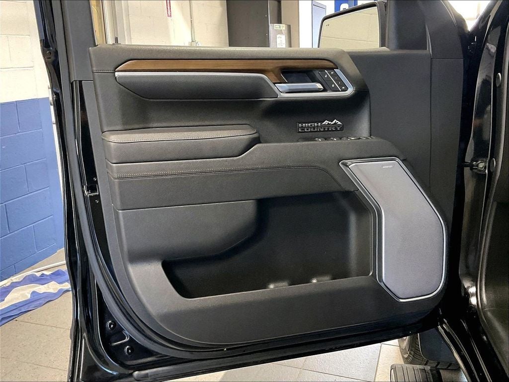 2025 Chevrolet Silverado 1500 High Country
