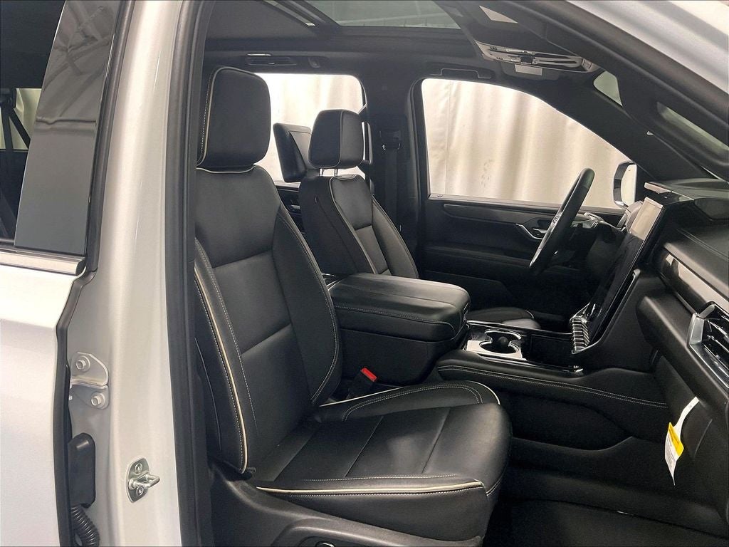 2025 GMC Yukon XL Elevation