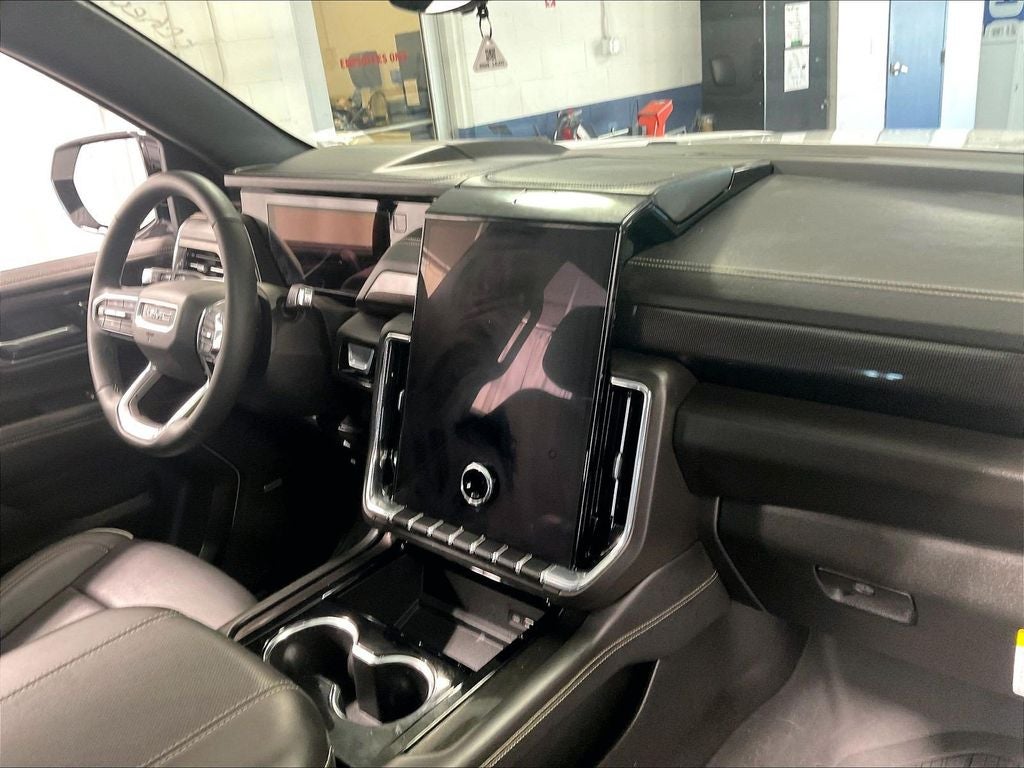 2025 GMC Yukon XL Elevation