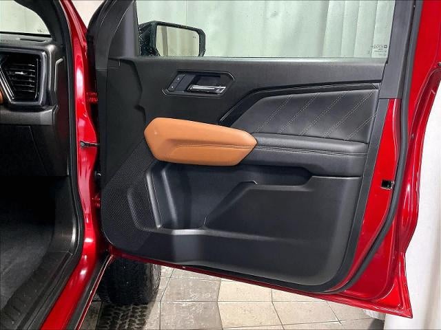 2025 GMC Canyon Crew Cab Short Box 4-Wheel Drive AT4