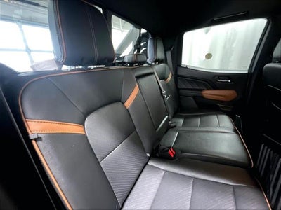 2025 GMC Canyon Crew Cab Short Box 4-Wheel Drive AT4