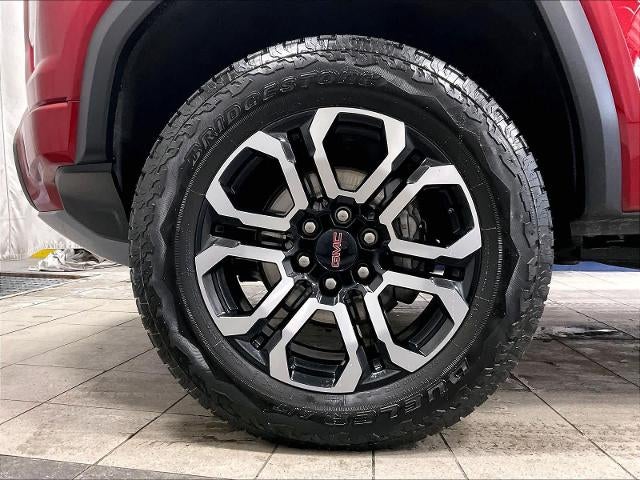 2025 GMC Canyon Crew Cab Short Box 4-Wheel Drive AT4