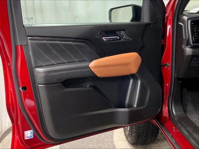 2025 GMC Canyon Crew Cab Short Box 4-Wheel Drive AT4