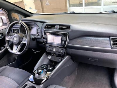 2018 Nissan LEAF SV Hatchback