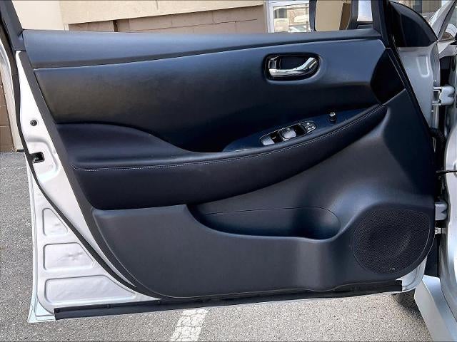 2018 Nissan LEAF SV Hatchback