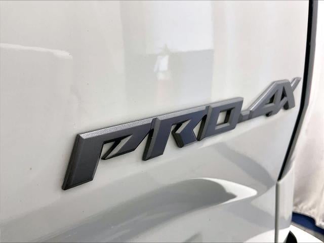 2023 Nissan Frontier Crew Cab 4x4 PRO-4X Auto