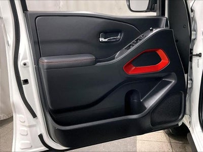 2023 Nissan Frontier Crew Cab 4x4 PRO-4X Auto