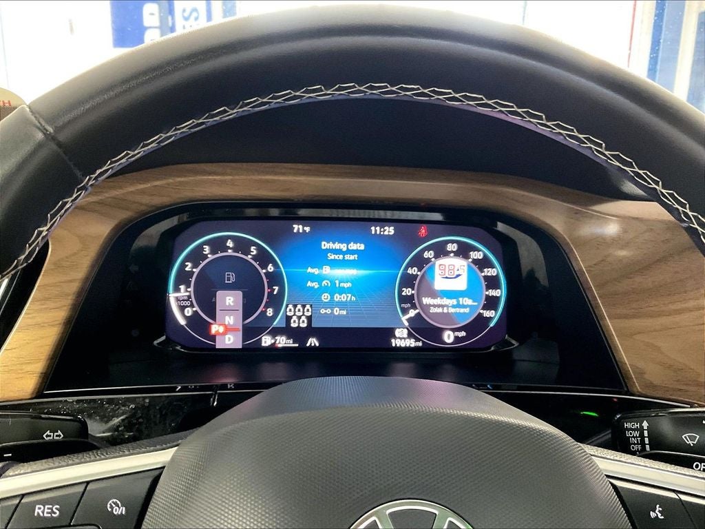 2024 Volkswagen Atlas 2.0T SE w/Technology