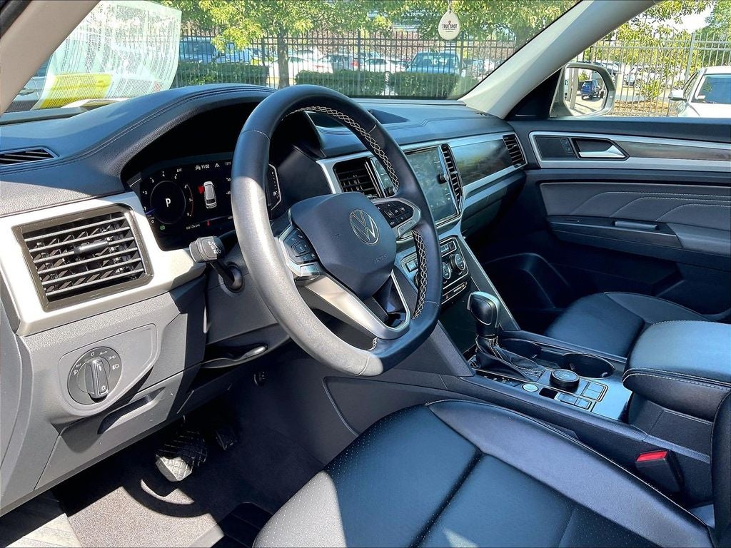 2023 Volkswagen Atlas 3.6L V6 SE w/Technology