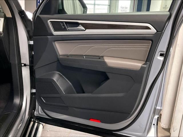 2022 Volkswagen Atlas 3.6L V6 SE w/Technology 4MOTION