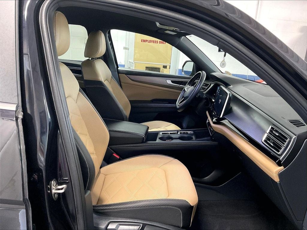 2024 Volkswagen Atlas Cross Sport 2.0T SE