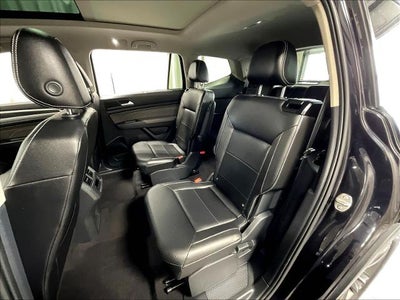 2021 Volkswagen Atlas 2021.5 3.6L V6 SE w/Technology R-Line 4MOTION
