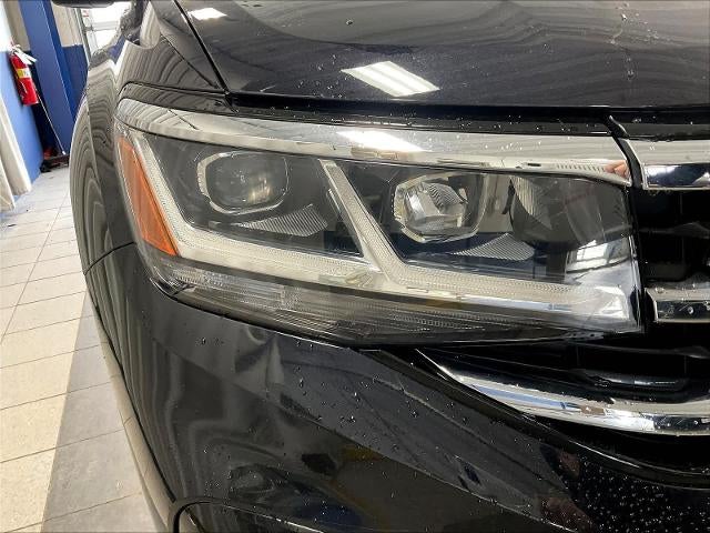 2021 Volkswagen Atlas 2021.5 3.6L V6 SE w/Technology R-Line 4MOTION