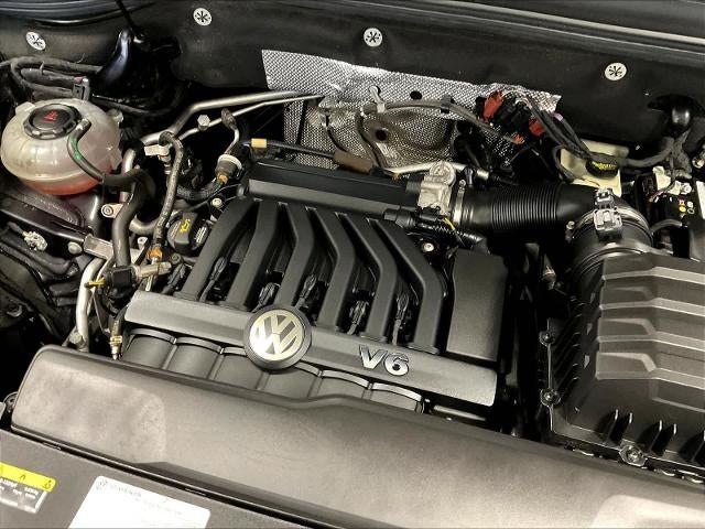 2021 Volkswagen Atlas 2021.5 3.6L V6 SE w/Technology R-Line 4MOTION