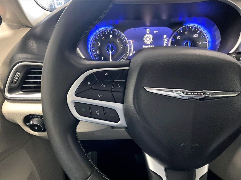 2023 Chrysler Pacifica Touring L