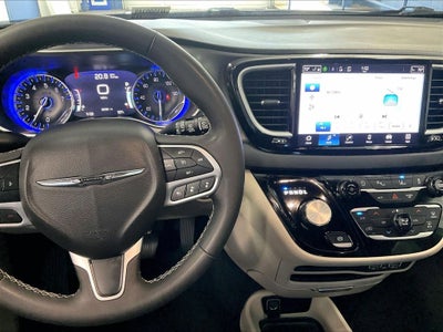 2023 Chrysler Pacifica Touring L FWD