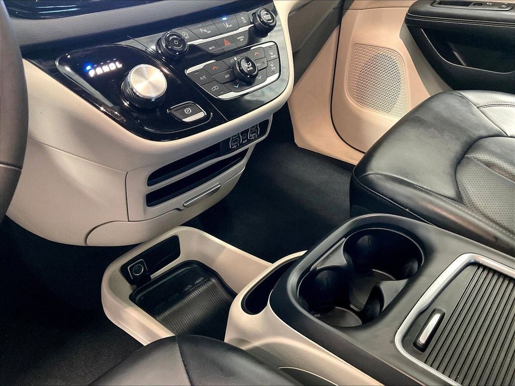 2023 Chrysler Pacifica Touring L FWD