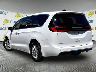 2023 Chrysler Pacifica Touring L FWD