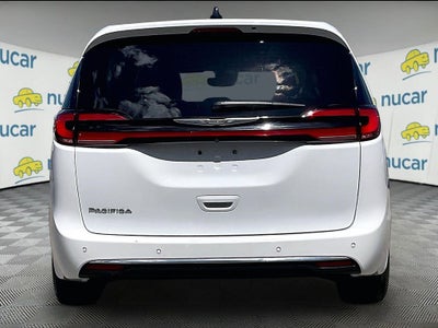 2023 Chrysler Pacifica Touring L FWD