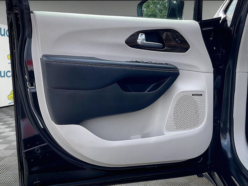 2022 Chrysler Pacifica Limited