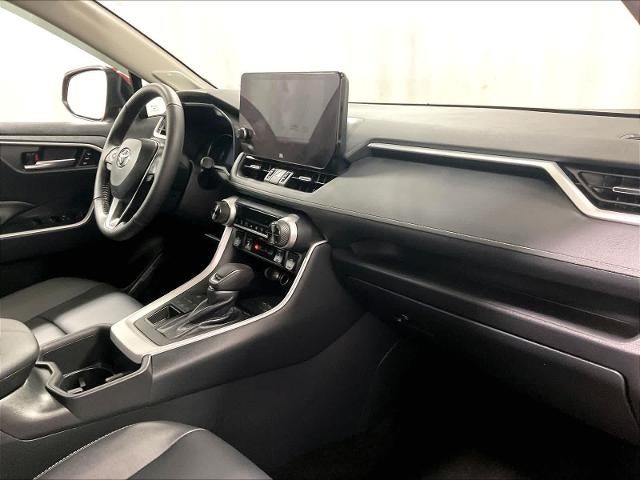 2025 Toyota RAV4 XLE Premium AWD (Natl)